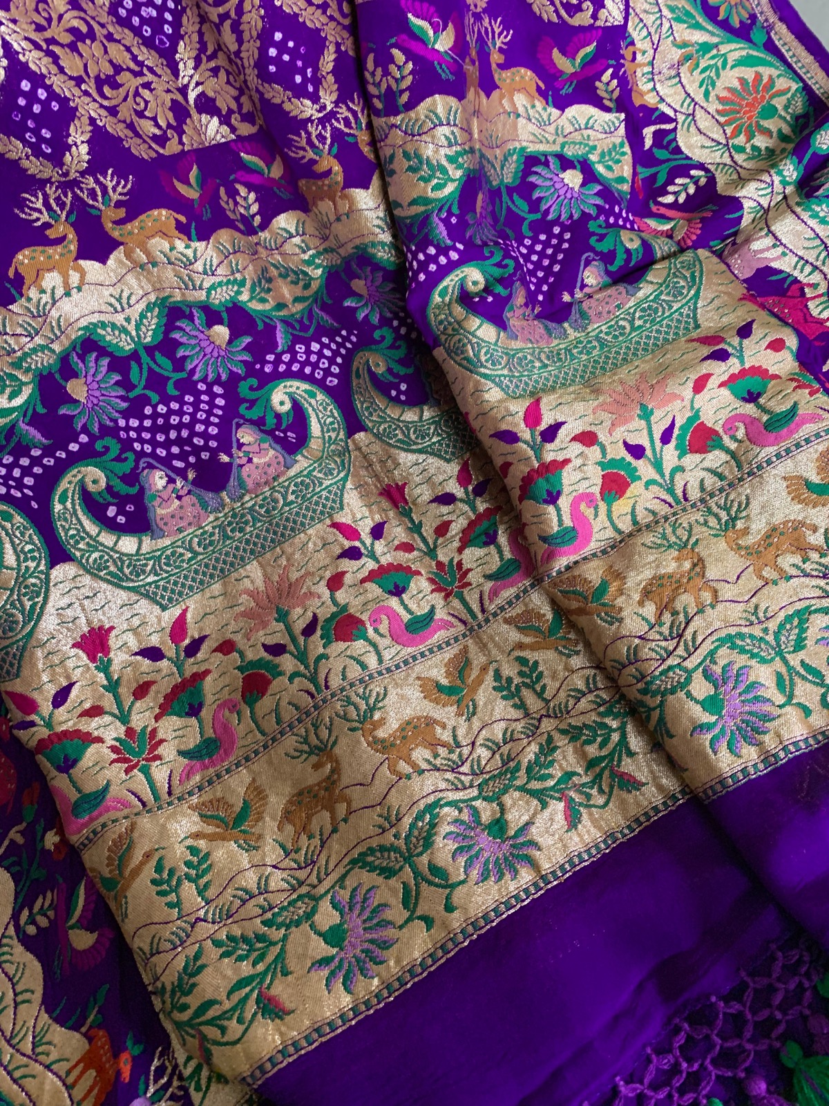 Banarsi Bandhej Dupatta Shikargah